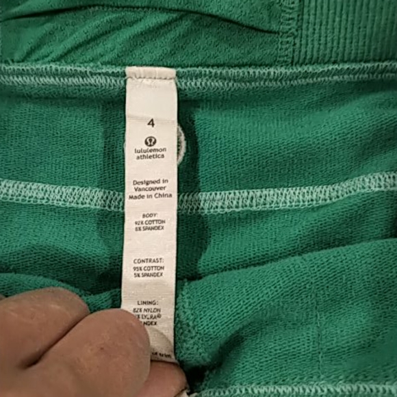 Lululemon bundle size 4 - Picture 2 of 3